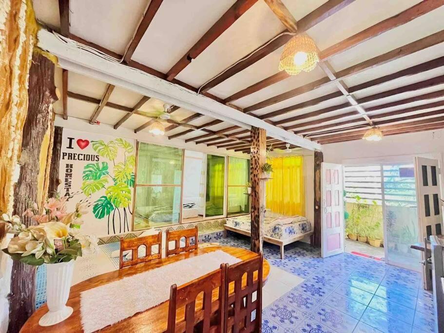 Precious Homestay Burgos  Buitenkant foto